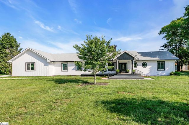 305 Waters Road, Taylors, SC 29687