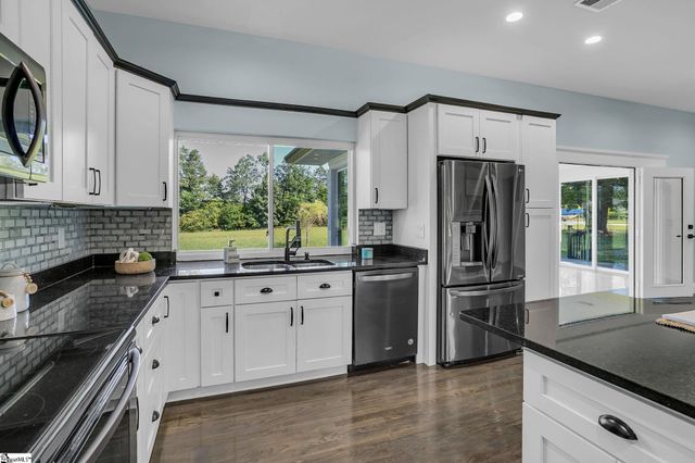 305 Waters Road, Taylors, SC 29687