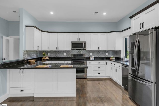 305 Waters Road, Taylors, SC 29687
