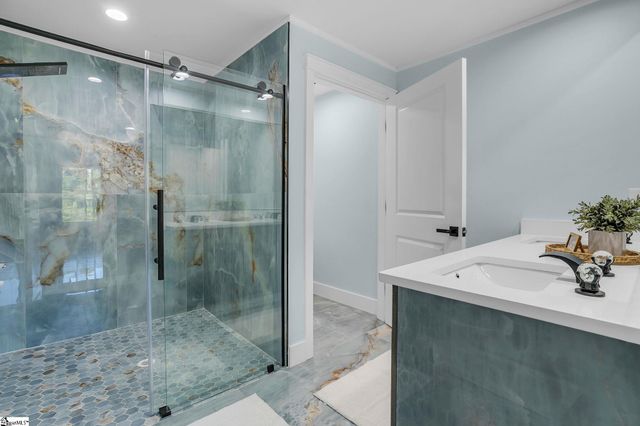 305 Waters Road, Taylors, SC 29687