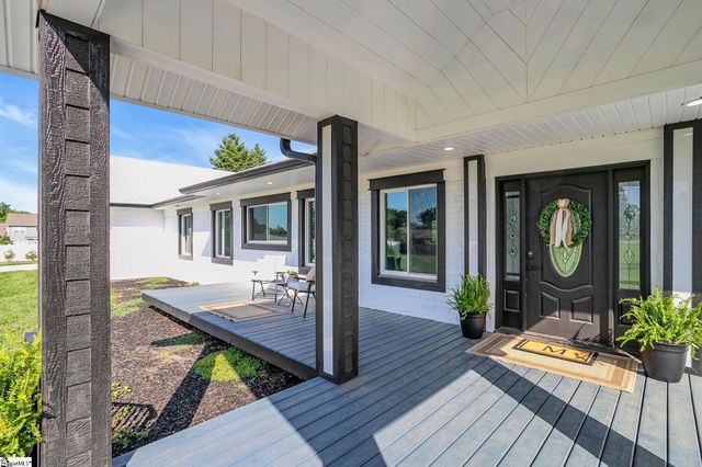 305 Waters Road, Taylors, SC 29687