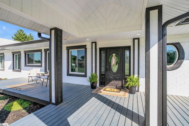 305 Waters Road, Taylors, SC 29687
