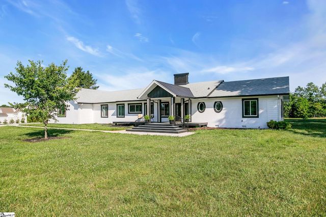 305 Waters Road, Taylors, SC 29687