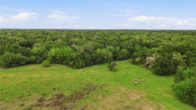 1165 Cr 213, Weimar, TX 78962