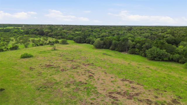 1165 Cr 213, Weimar, TX 78962