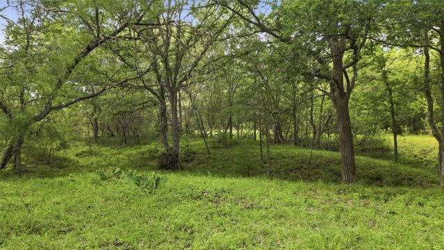 1165 Cr 213, Weimar, TX 78962
