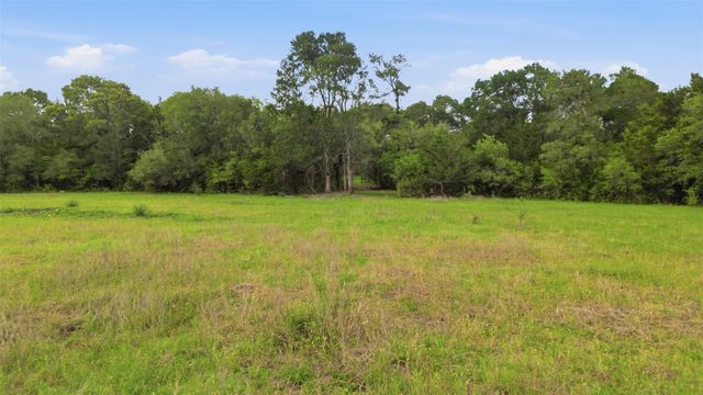 1165 Cr 213, Weimar, TX 78962