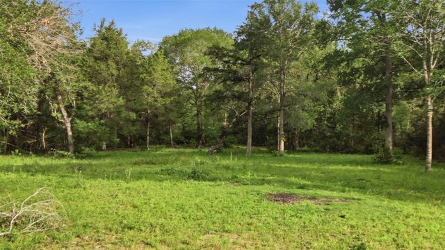 1165 Cr 213, Weimar, TX 78962