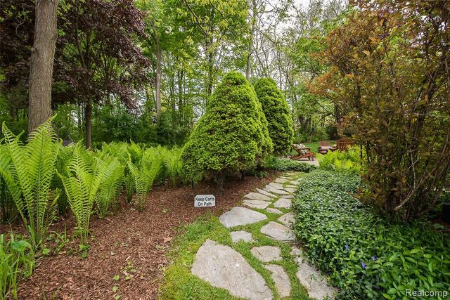 13285 Latheron Drive, Plymouth, MI 48170