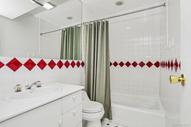311 N Greeley Avenue, Chappaqua, NY 10514