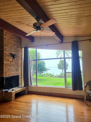 1333 Worth Court NE, Palm Bay, FL 32905