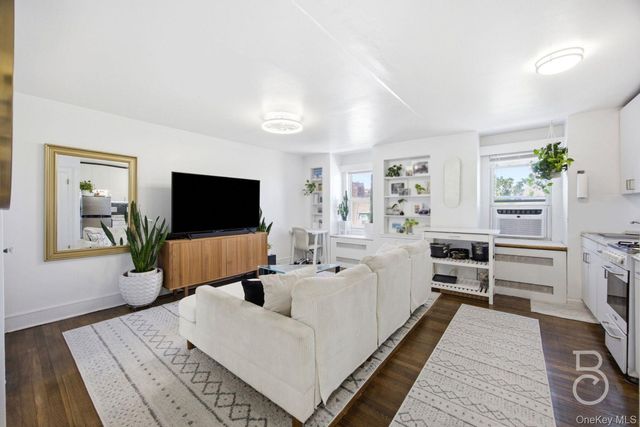 21-41 24th Street, Astoria, NY 11105