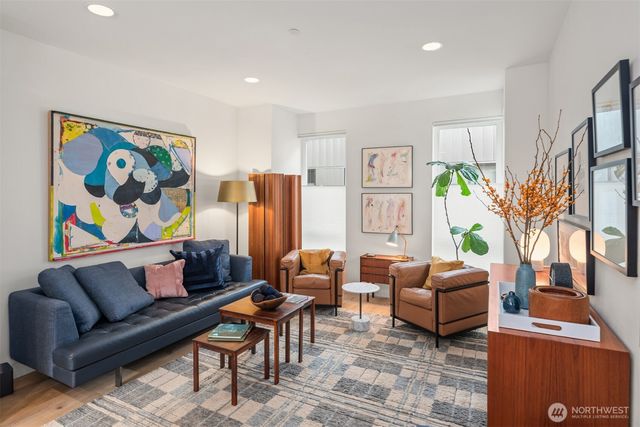 1117 A 34th Avenue, Seattle, WA 98122