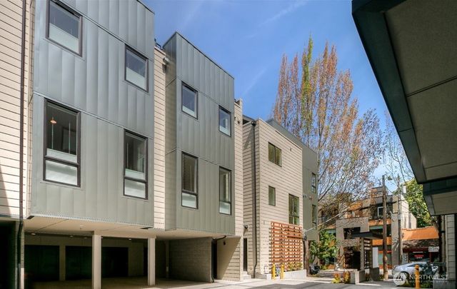 1117 A 34th Avenue, Seattle, WA 98122