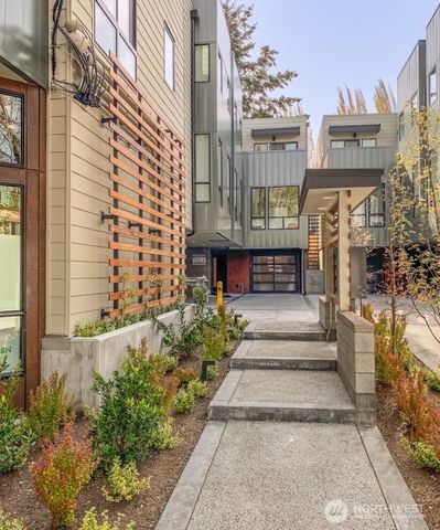 1117 A 34th Avenue, Seattle, WA 98122