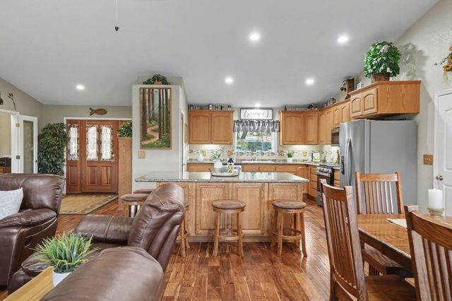 13996 Toma Ln, Pine Grove, CA 95665