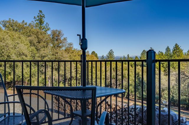 13996 Toma Ln, Pine Grove, CA 95665