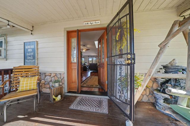 13996 Toma Ln, Pine Grove, CA 95665