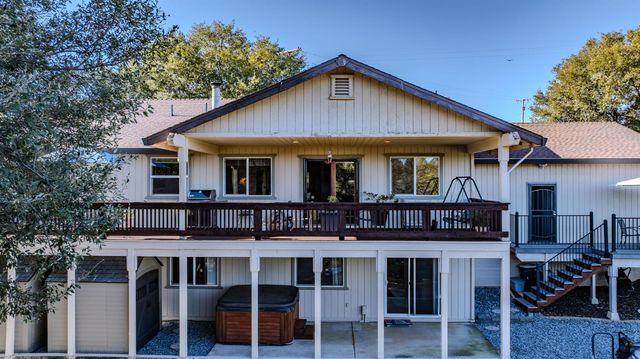 13996 Toma Ln, Pine Grove, CA 95665