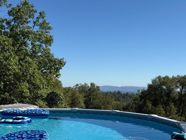 13996 Toma Ln, Pine Grove, CA 95665