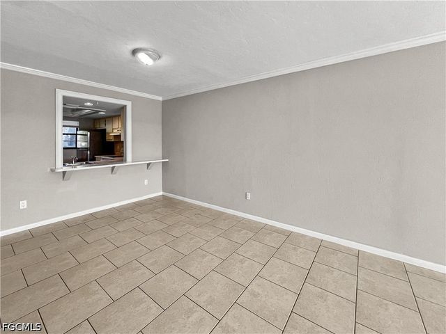 4530 SW 10th AVE 102, Cape Coral, FL 33914