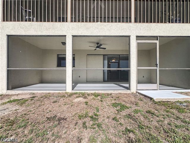4530 SW 10th AVE 102, Cape Coral, FL 33914