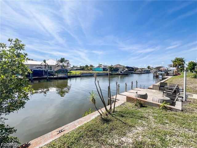 4530 SW 10th AVE 102, Cape Coral, FL 33914