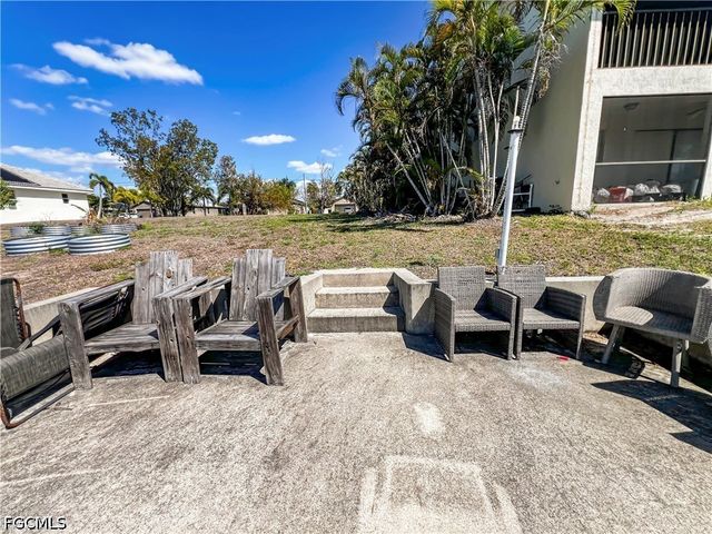 4530 SW 10th AVE 102, Cape Coral, FL 33914