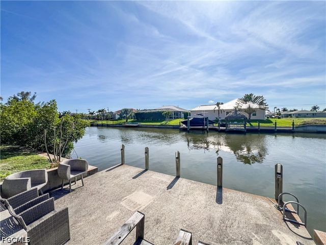 4530 SW 10th AVE 102, Cape Coral, FL 33914