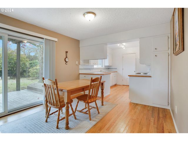 390 Nw CONIFER Blvd, Corvallis, OR 97330