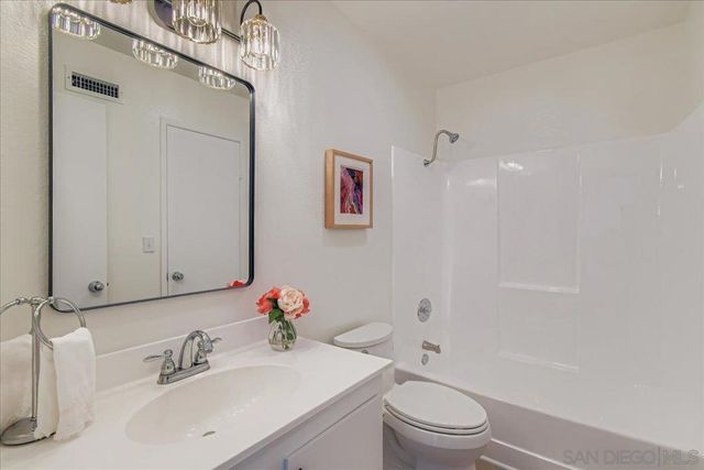 10829 Macouba Pl, San Diego, CA 92124