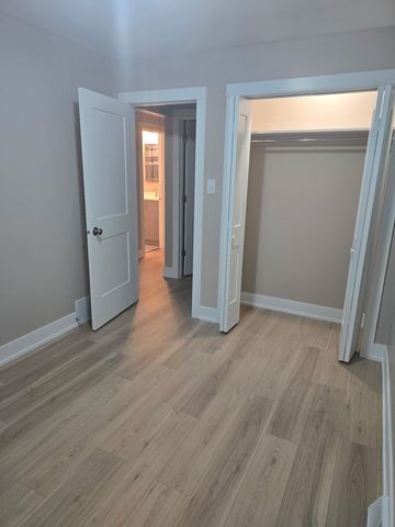 8511 S Parkside Avenue, Burbank, IL 60459