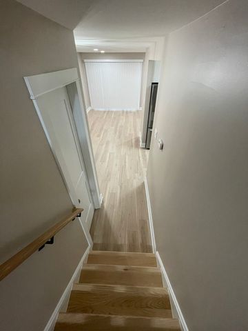 8511 S Parkside Avenue, Burbank, IL 60459