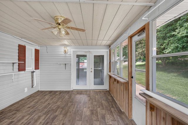 1627 BARBERSHOP RD, Edinburg, VA 22824