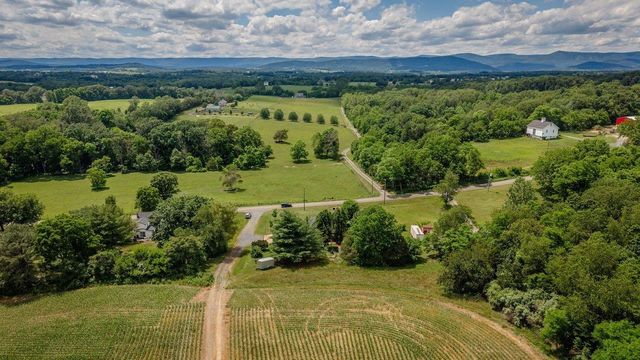 1627 BARBERSHOP RD, Edinburg, VA 22824