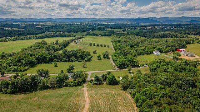 1627 BARBERSHOP RD, Edinburg, VA 22824