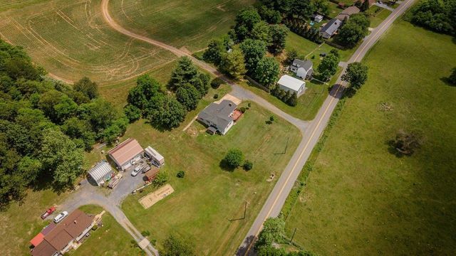 1627 BARBERSHOP RD, Edinburg, VA 22824