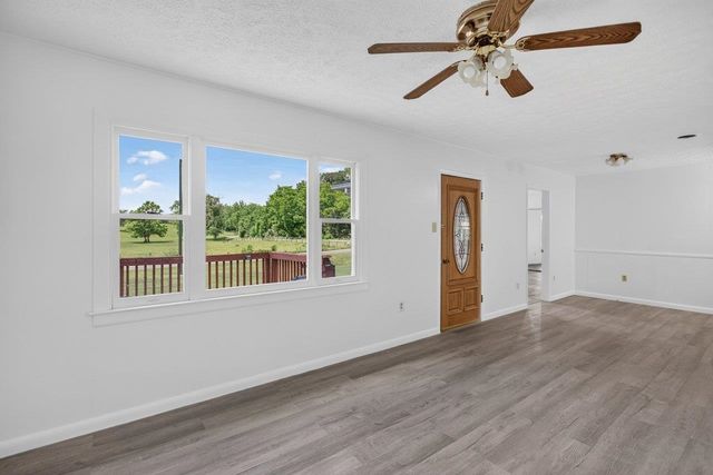 1627 BARBERSHOP RD, Edinburg, VA 22824