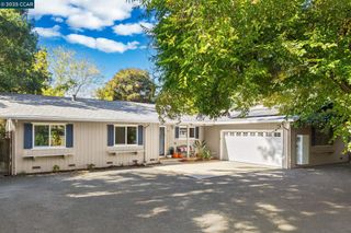 55 Normandy Ln, Walnut Creek, CA 94598