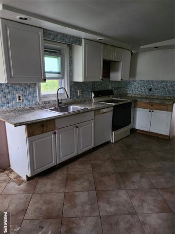 5 Barber Street, Little Falls, NJ 07424