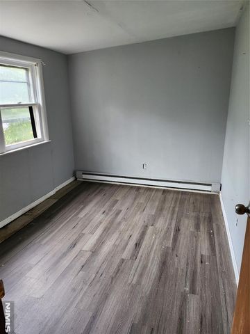 5 Barber Street, Little Falls, NJ 07424