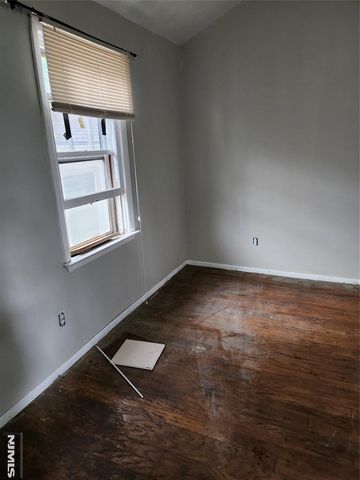 5 Barber Street, Little Falls, NJ 07424