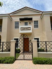 814 NW 82nd Place, Boca Raton, FL 33487
