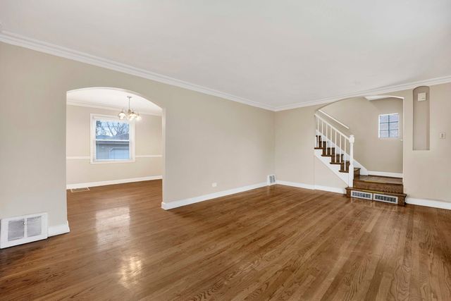 2232 S 2nd Avenue, North Riverside, IL 60546