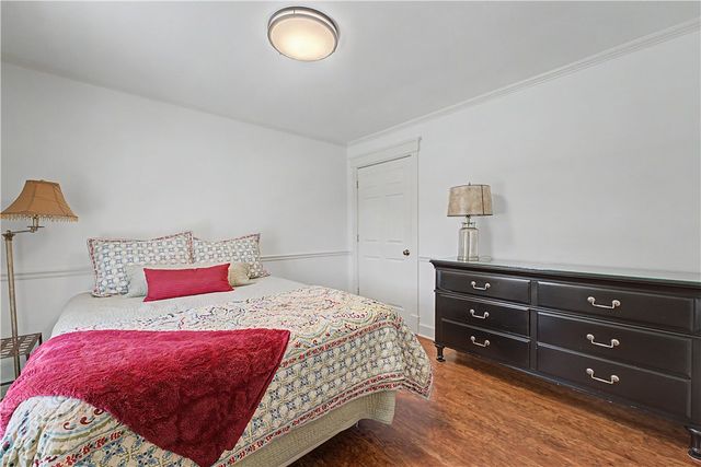 3323 N Summerhill Drive, Fayetteville, AR 72703
