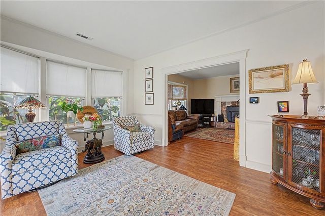 3323 N Summerhill Drive, Fayetteville, AR 72703