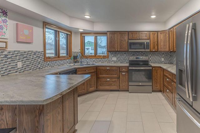 2802 31st STREET S, La Crosse, WI 54601