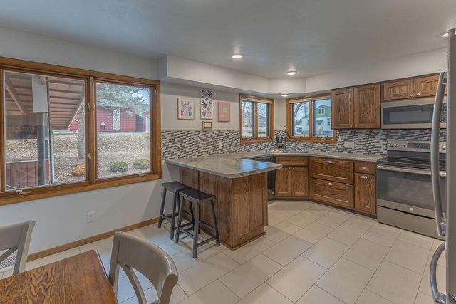 2802 31st STREET S, La Crosse, WI 54601