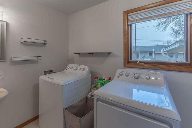 2802 31st STREET S, La Crosse, WI 54601