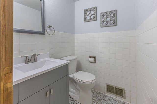 2802 31st STREET S, La Crosse, WI 54601